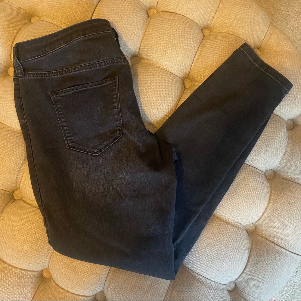 Universal Thread Women’s Black Skinny Jeans